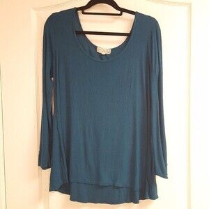 Pink Republic Teal Ribbed Lace Sleeved Top